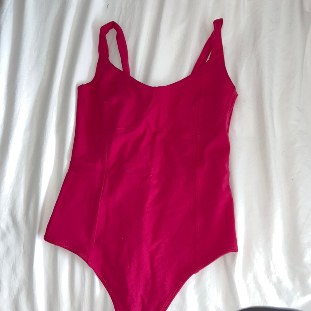 NEW W/ TAGS Abercrombie pink corset bodysuit - size M